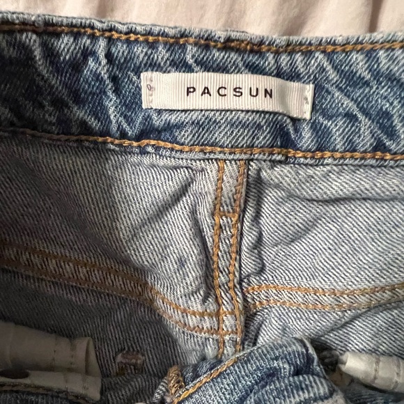 Jeans - Picture 4 of 6